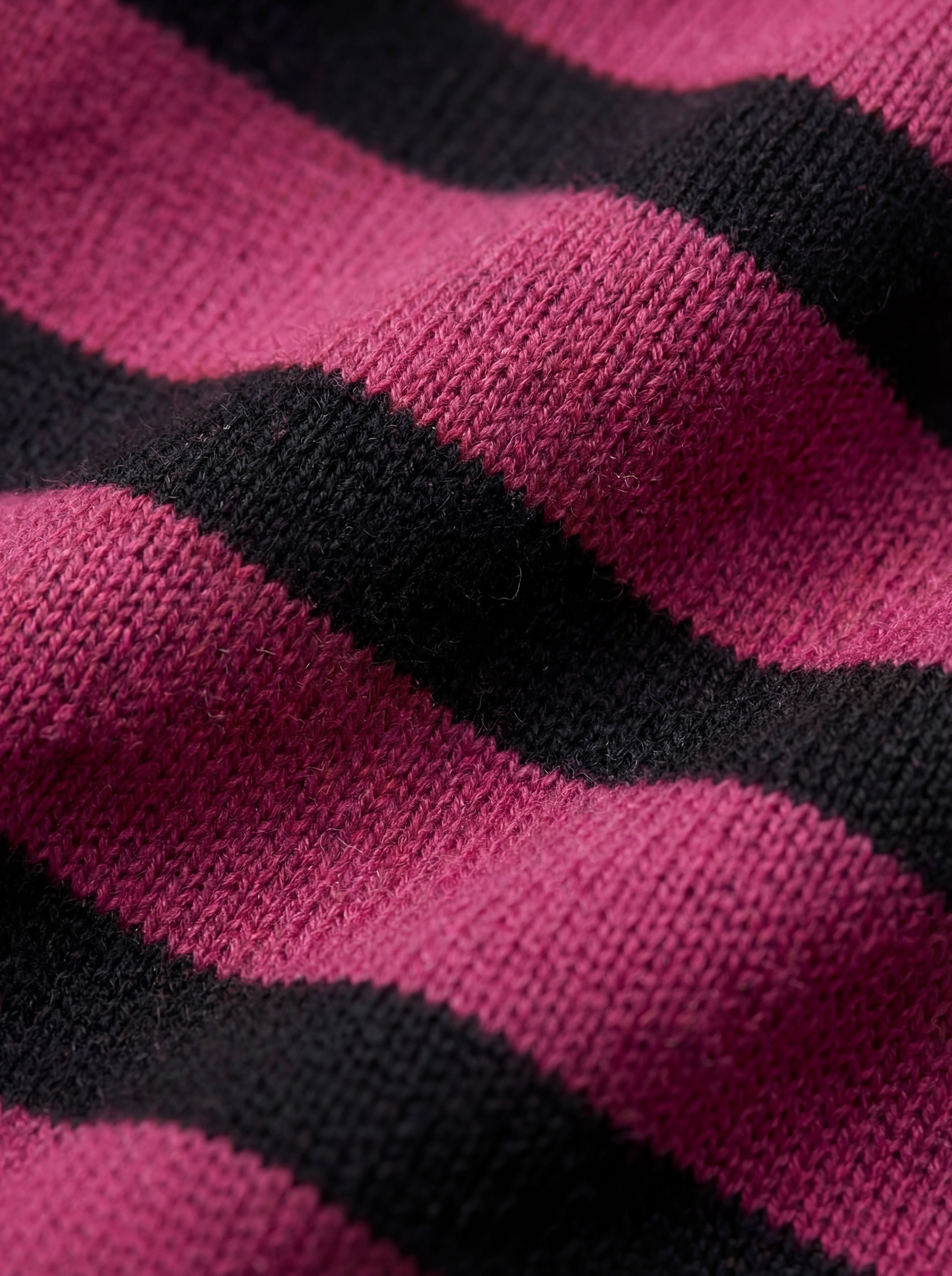 Pánsky Pulóver Giovanni Ferinni s Pásikmi - Pruhovaný Pulóver - Franco fashion