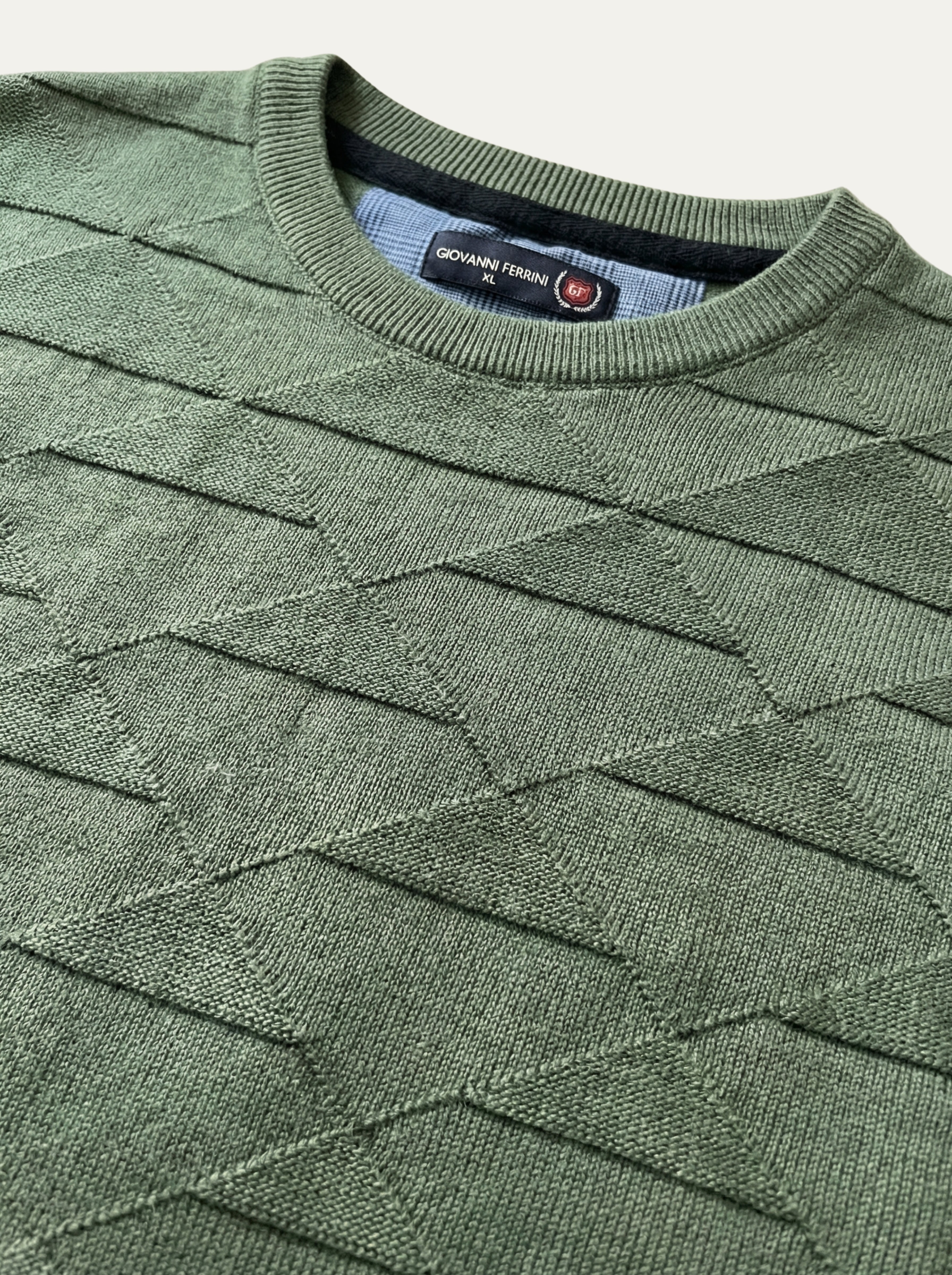 Pánsky  pulóver s 3D-pyramidovým geometrickým vzorom Giovanni Ferinni - Franco fashion